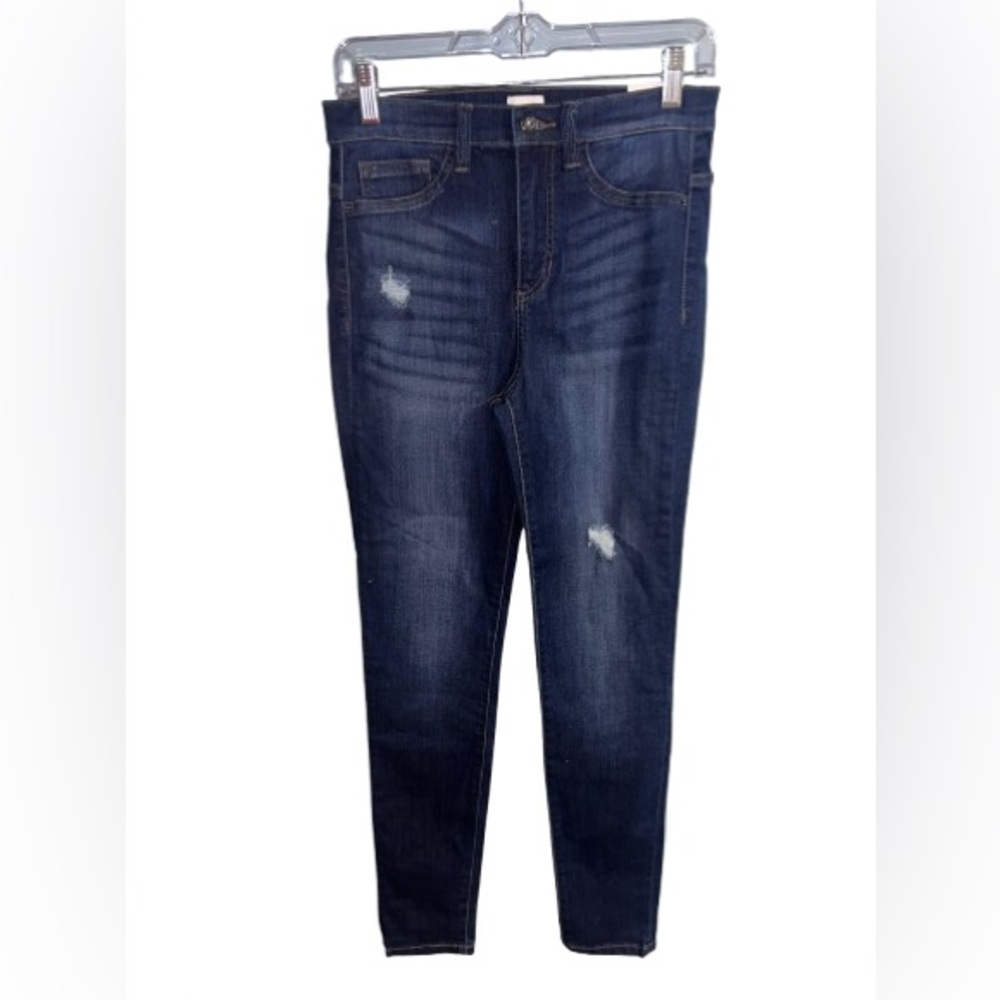 sneak peek- High rise Jeans